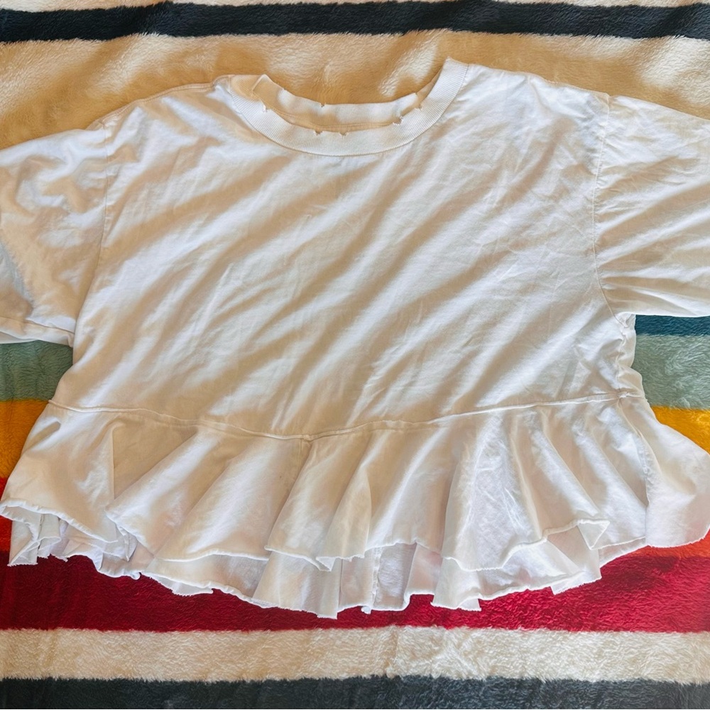 BDG Urban Outfitters Brontey Ruffle Hem White Tee M